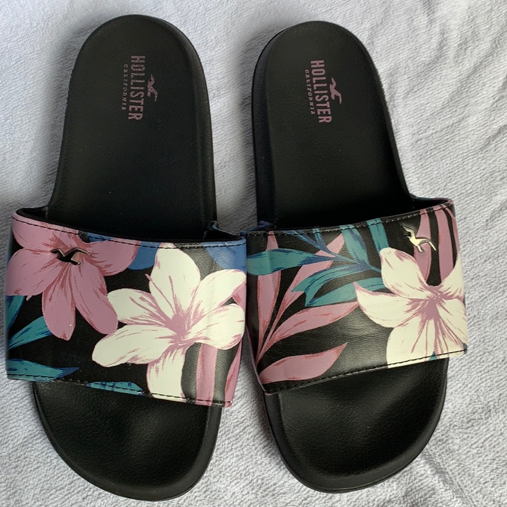 Hollister like new slides